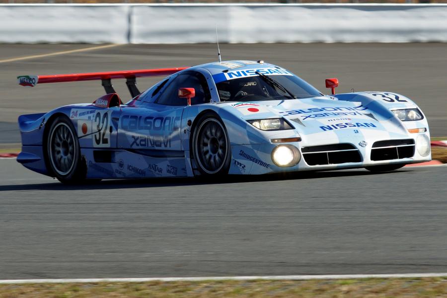  Nissan R390 GT1 1998 года  (фото 5 из 7)